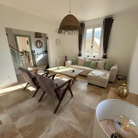 A 600m De La 6pers Meuble De Tourisme 3 Etoiles La Des Grottes *